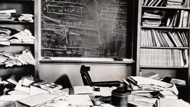Get Schreibtisch einstein HD